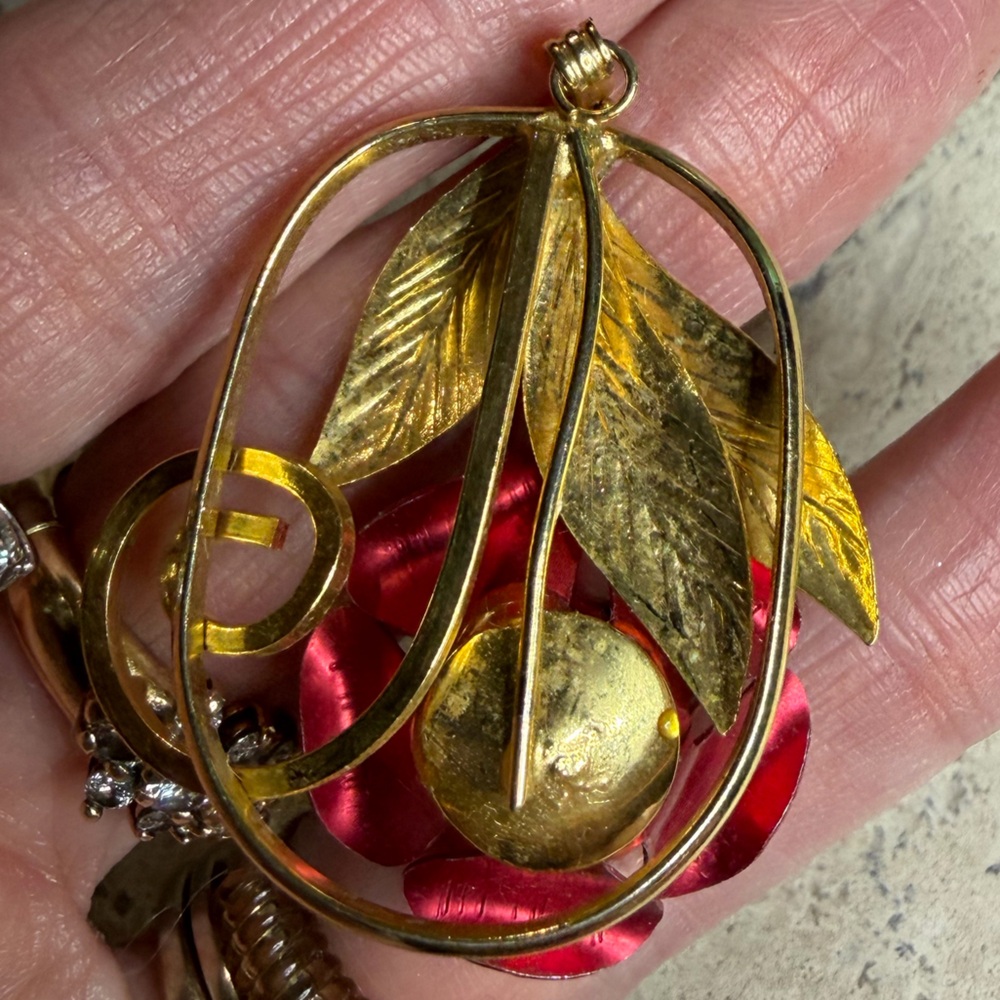 Vintage Elegant Gold & Red Rose Pendant Only - image 3